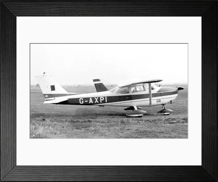 Framed Print : Cessna P172D Skyhawk Powermatic G-AXPI Framed Print : Cessna P172D Skyhawk Powermatic G-AXPI