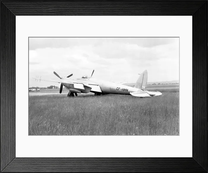 Framed Print : de Havilland DH.98 Mosquito B.35 CF-HMN Framed Print : de Havilland DH.98 Mosquito B.35 CF-HMN
