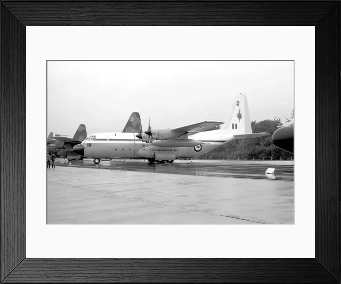 Framed Print : Lockheed C-130H Hercules NZ7001 Framed Print : Lockheed C-130H Hercules NZ7001