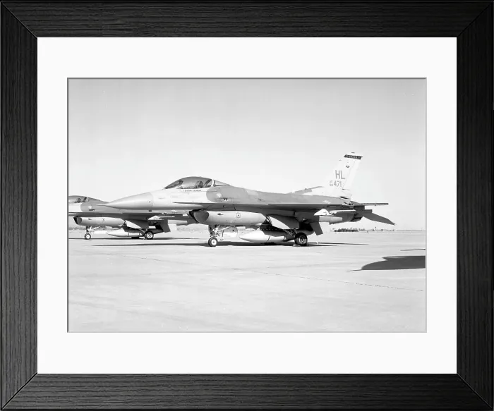 Framed Print : General Dynamics F-16C Fighting Falcon 88-0471 Framed Print : General Dynamics F-16C Fighting Falcon 88-0471