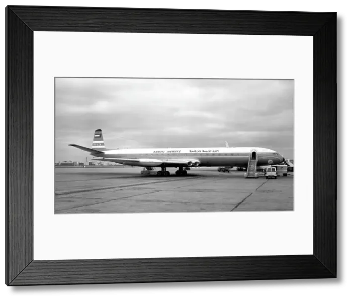 Framed Print : de Havilland DH.106 Comet 4C 9K-ACA Framed Print : de Havilland DH.106 Comet 4C 9K-ACA