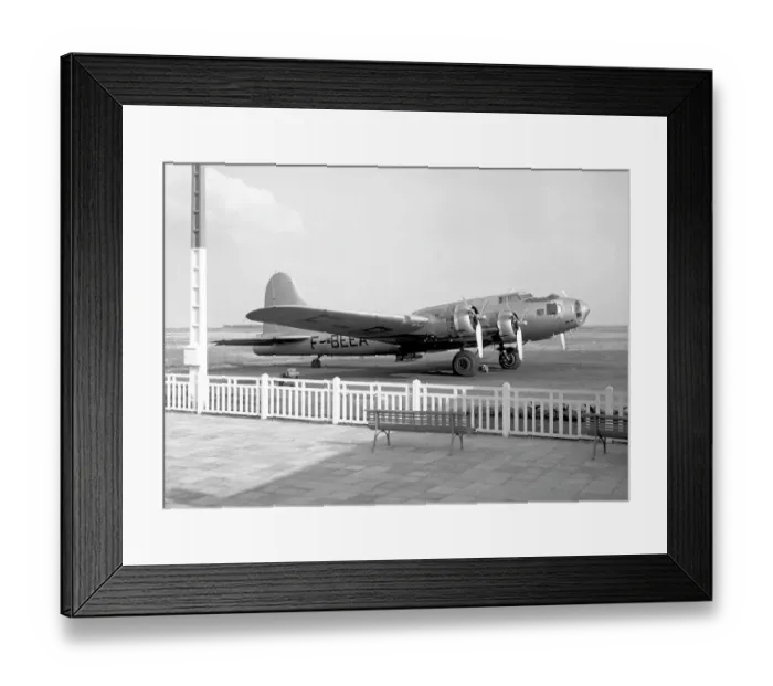 Framed Print : Vega B-17G-100-VE Flying Fortress F-BEEA Framed Print : Vega B-17G-100-VE Flying Fortress F-BEEA