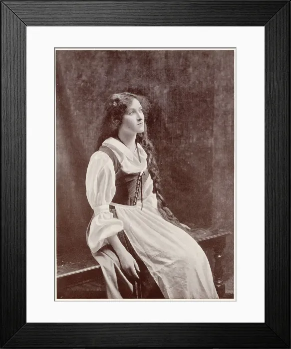 Framed Print : Margery Maude (1889 - 1979), English actress of stage, screen and television. Date: 1911 Framed Print : Margery Maude (1889 - 1979), English actress of stage, screen and television. Date: 1911