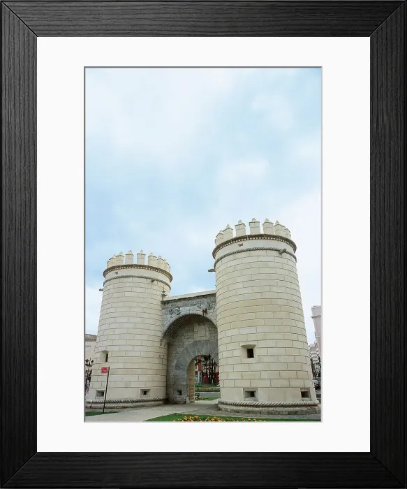 Framed Print : Spain, Extremadura, Badajoz. Gate of Palms Framed Print : Spain, Extremadura, Badajoz. Gate of Palms