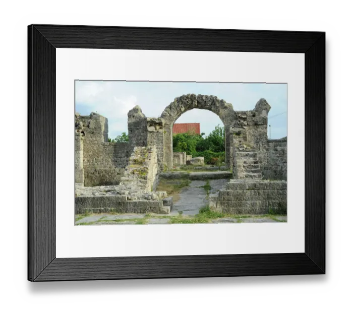 Framed Print : Croatia, Solin. City of Salona. Ruins of the amphitheatre Framed Print : Croatia, Solin. City of Salona. Ruins of the amphitheatre
