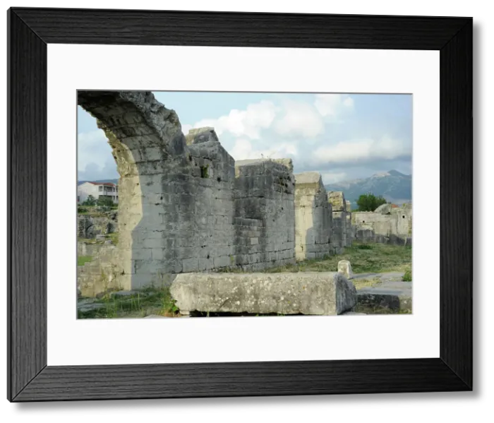 Framed Print : Croatia, Solin. City of Salona. Ruins of the amphitheatre Framed Print : Croatia, Solin. City of Salona. Ruins of the amphitheatre
