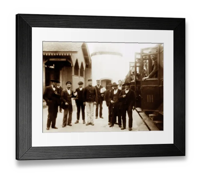 Framed Print : A River Douro Valley railway station, Portugal, early 1900s Framed Print : A River Douro Valley railway station, Portugal, early 1900s