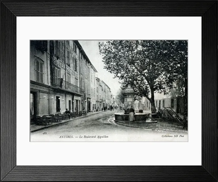Framed Print : Le Boulevard Aiguillon - Antibes, South of France Framed Print : Le Boulevard Aiguillon - Antibes, South of France