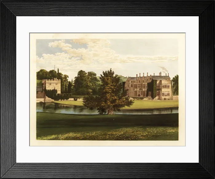Framed Print : Broughton Castle, Oxfordshire, England Framed Print : Broughton Castle, Oxfordshire, England