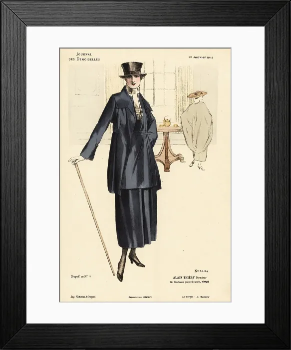 Framed Print : Two fashionable women in a tea salon, WWI Framed Print : Two fashionable women in a tea salon, WWI