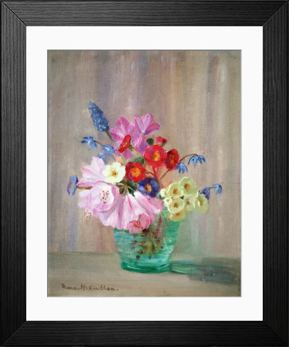 Framed Print : Flower arrangement Framed Print : Flower arrangement