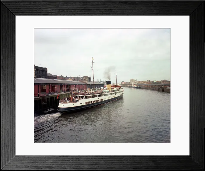 Framed Print : Glasgow - River Clyde from George V Bridge Framed Print : Glasgow - River Clyde from George V Bridge