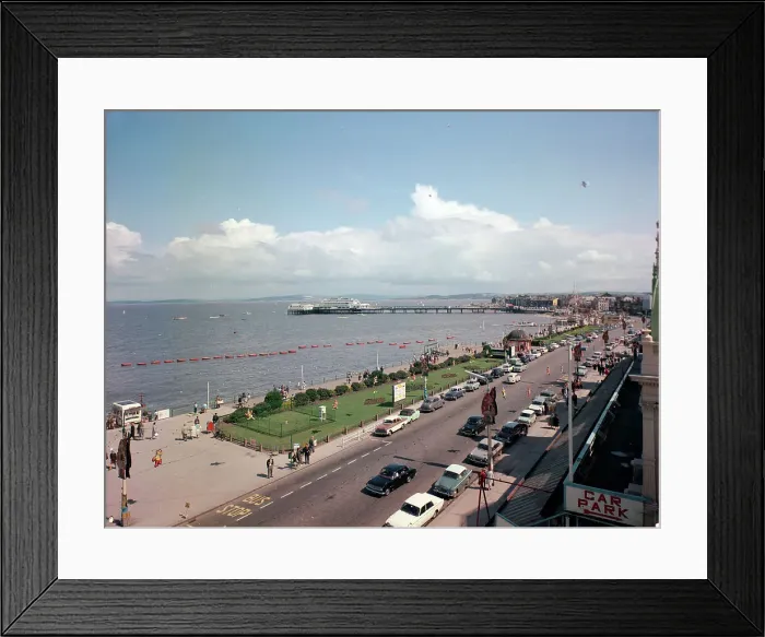 Framed Print : Morecambe - Promenade Framed Print : Morecambe - Promenade