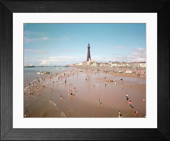Framed Print : Blackpool - Central Beach Framed Print : Blackpool - Central Beach
