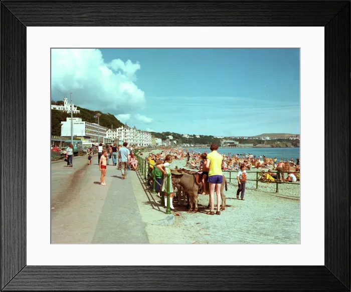 Framed Print : Douglas - Promenade