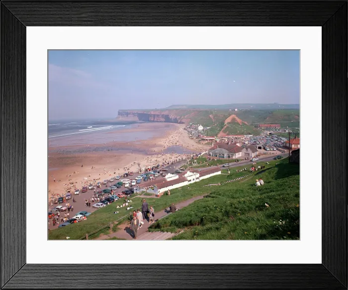 Framed Print : Saltburn - The Sands Framed Print : Saltburn - The Sands