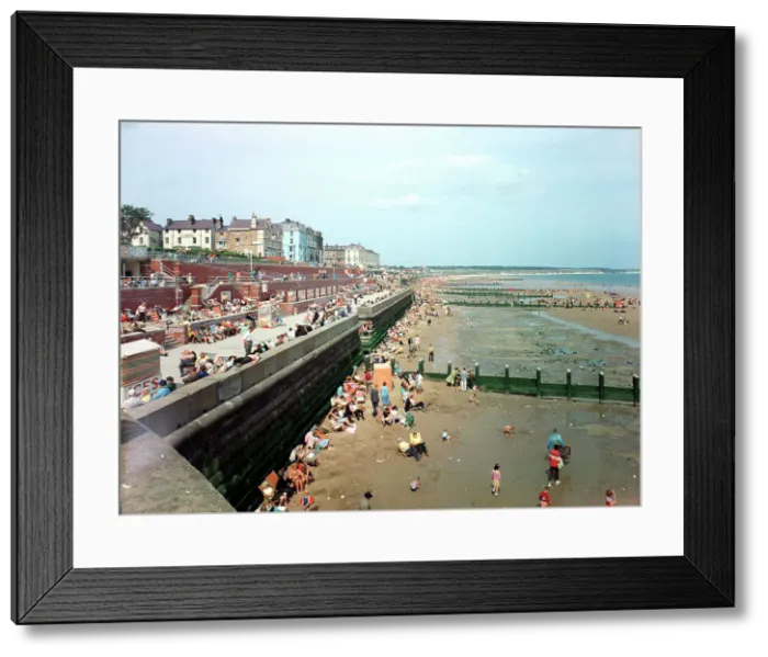 Framed Print : Bridlington - North Sands Framed Print : Bridlington - North Sands