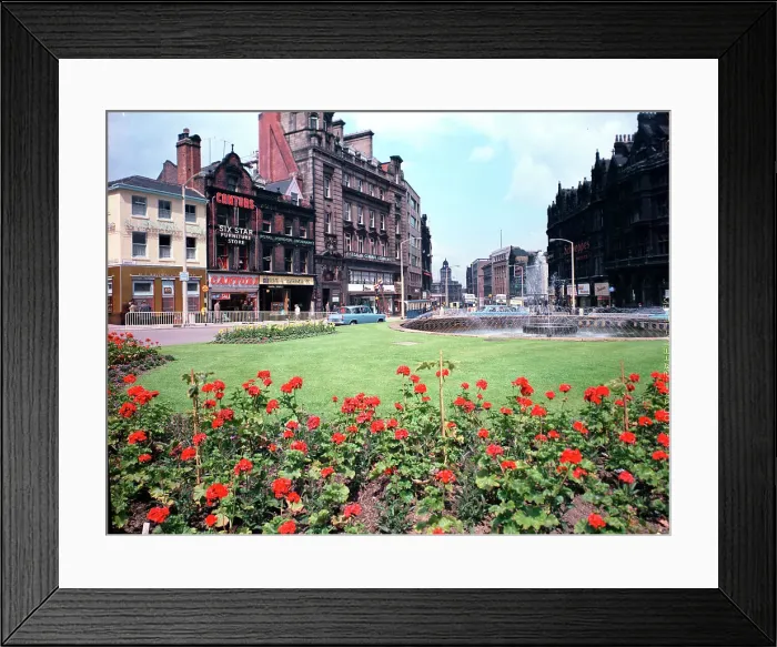 Framed Print : Sheffield - Fargate Framed Print : Sheffield - Fargate