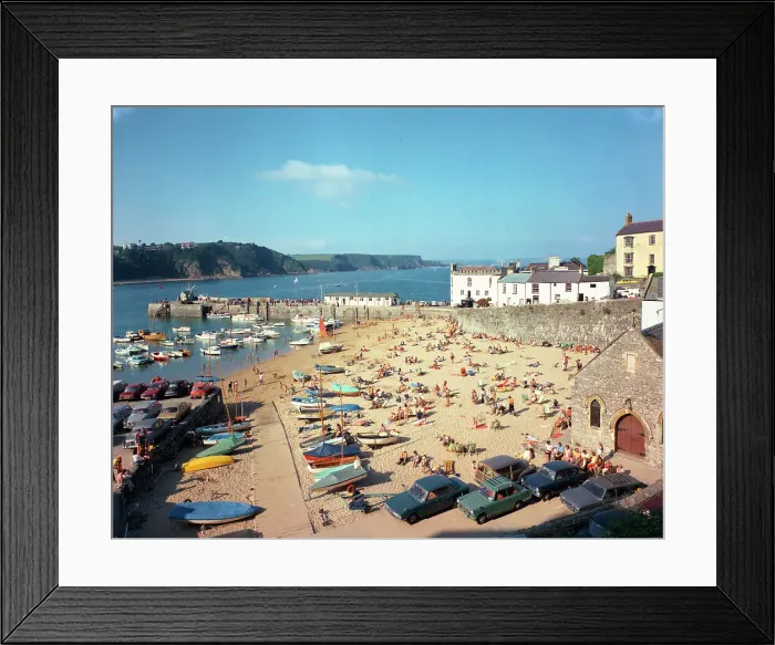 Framed Print : Tenby - Harbour Beach Framed Print : Tenby - Harbour Beach