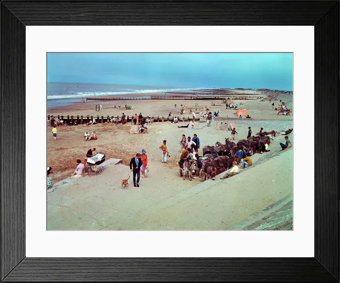 Framed Print : Ingoldmills - North Beach Framed Print : Ingoldmills - North Beach