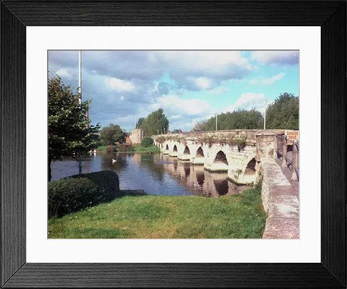 Framed Print : Stratford-upon-Avon - Clopton Bridge Framed Print : Stratford-upon-Avon - Clopton Bridge