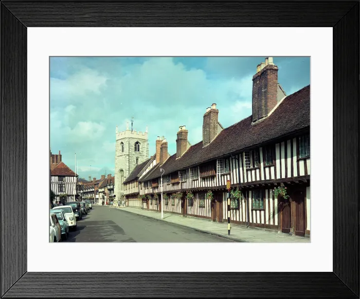 Framed Print : Stratford-upon-Avon - Grammar School and Gild Chapel Framed Print : Stratford-upon-Avon - Grammar School and Gild Chapel
