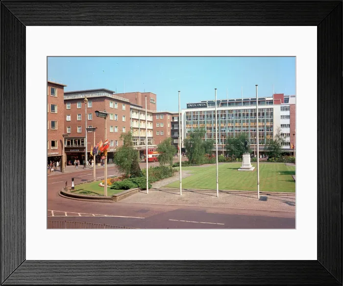 Framed Print : Coventry - Broadgate Framed Print : Coventry - Broadgate
