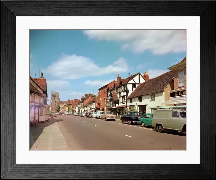 Framed Print : Henley-in-Arden - High Street Framed Print : Henley-in-Arden - High Street