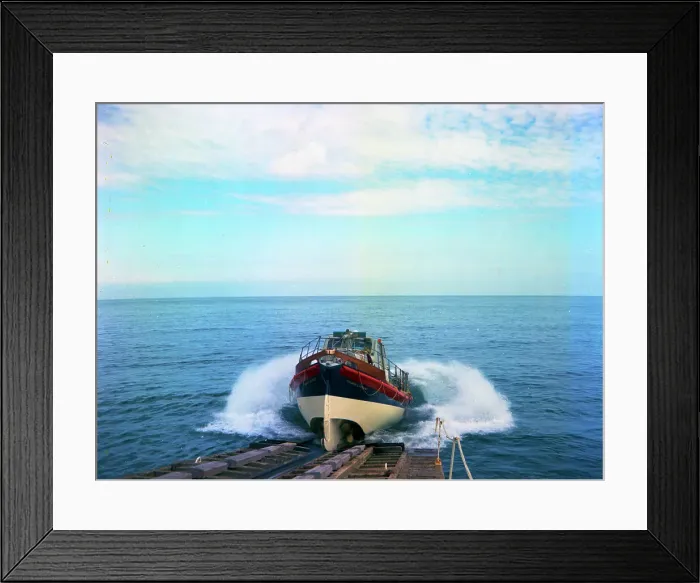 Framed Print : Cromer - Launching the lifeboat Framed Print : Cromer - Launching the lifeboat