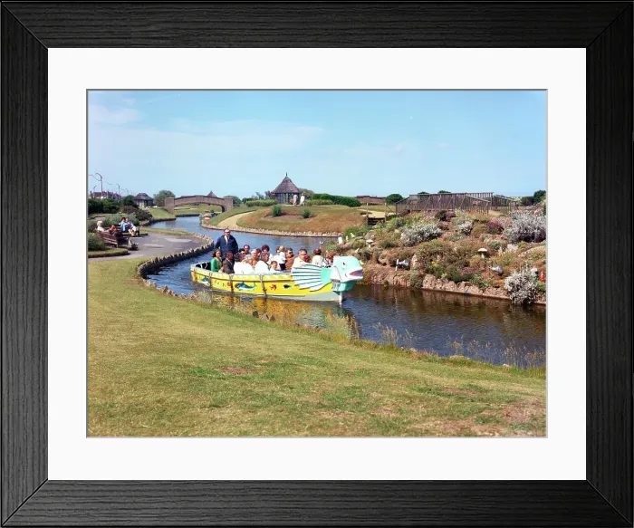 Framed Print : Great Yarmouth - The Waterways Framed Print : Great Yarmouth - The Waterways