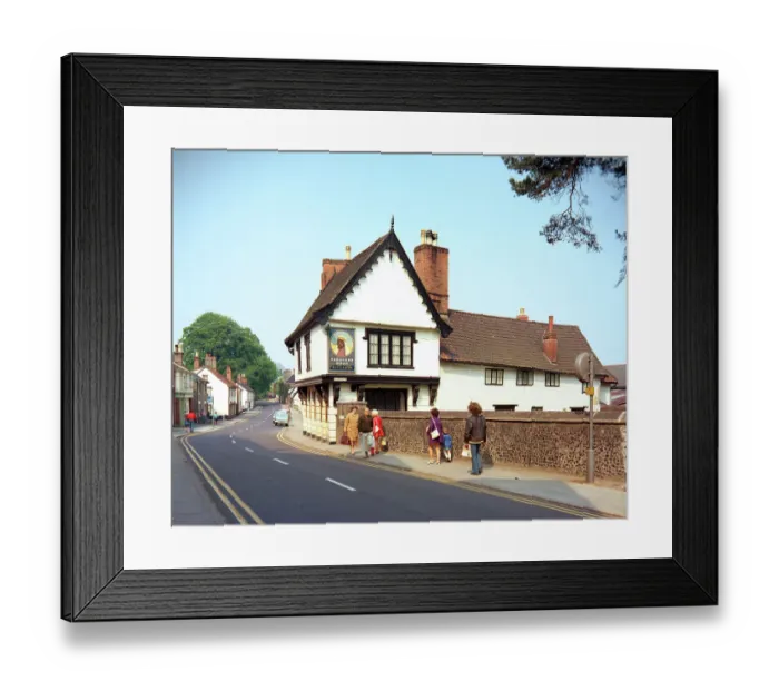 Framed Print : Diss - Mount Street and Saracen's Head Framed Print : Diss - Mount Street and Saracen's Head