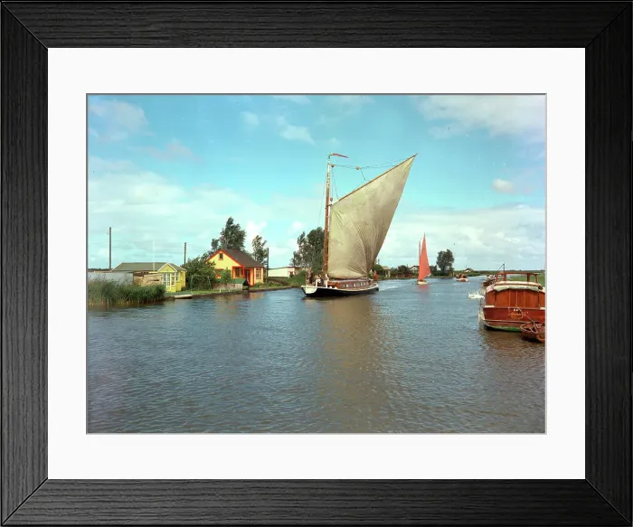 Framed Print : Norfolk Broads - Sailing Hotel Wherry Hathor Framed Print : Norfolk Broads - Sailing Hotel Wherry Hathor