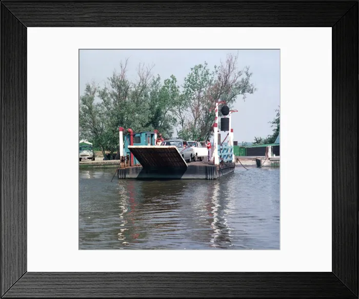 Framed Print : River Yare, Norfolk Broads - Reedham Ferry Framed Print : River Yare, Norfolk Broads - Reedham Ferry