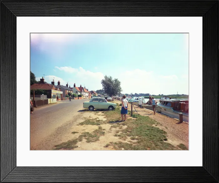 Framed Print : River Yare, Norfolk Broads - Reedham Staithe Framed Print : River Yare, Norfolk Broads - Reedham Staithe