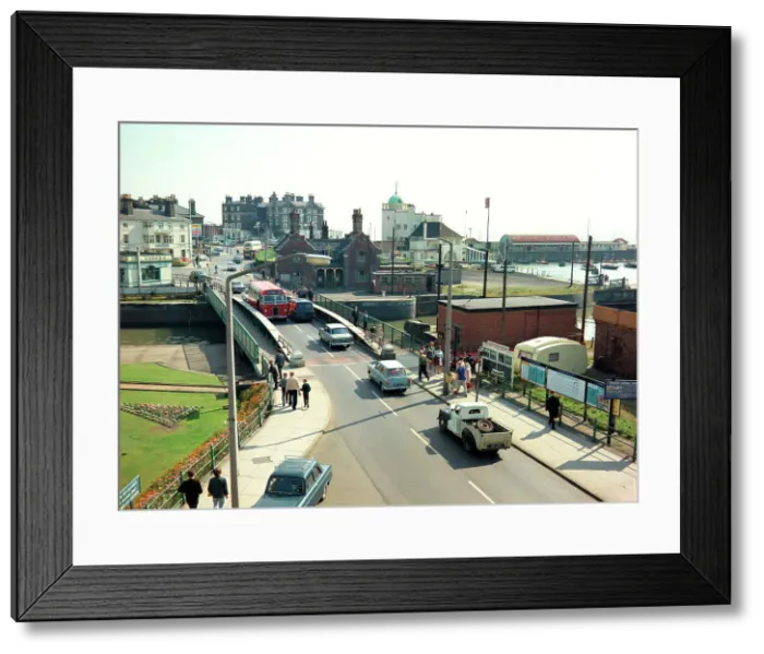 Framed Print : Lowestoft - The Swing Bridge Framed Print : Lowestoft - The Swing Bridge