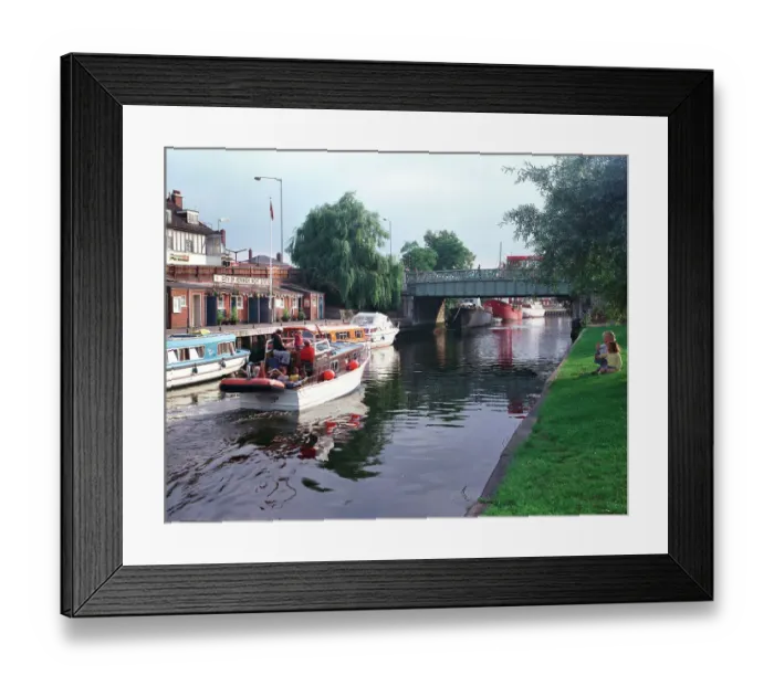 Framed Print : River Yare, Norfolk Broads - Norwich Yacht Station