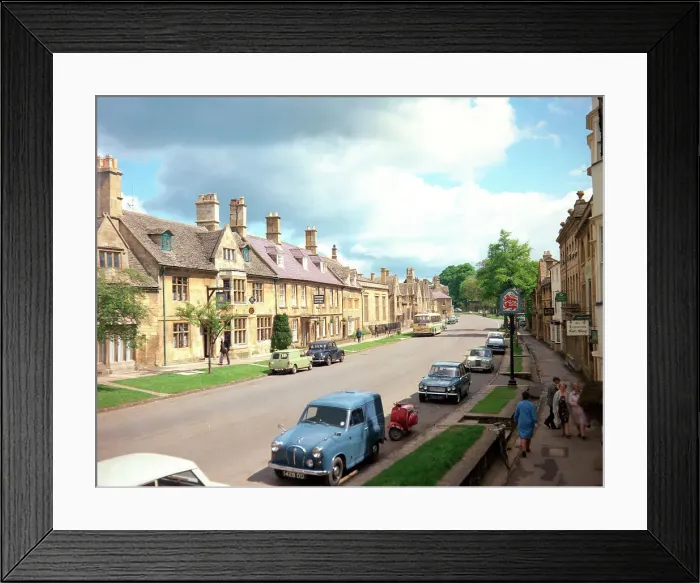 Framed Print : High Street, Chipping Campden Framed Print : High Street, Chipping Campden