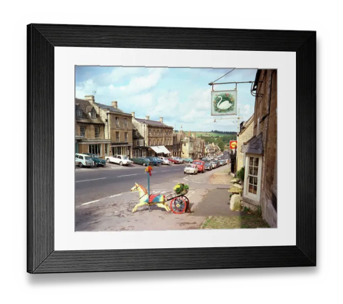 Framed Print : High Street, Burford Framed Print : High Street, Burford