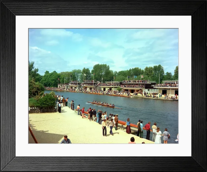 Framed Print : College boathouses on River Isis (River Thames), Oxford Framed Print : College boathouses on River Isis (River Thames), Oxford