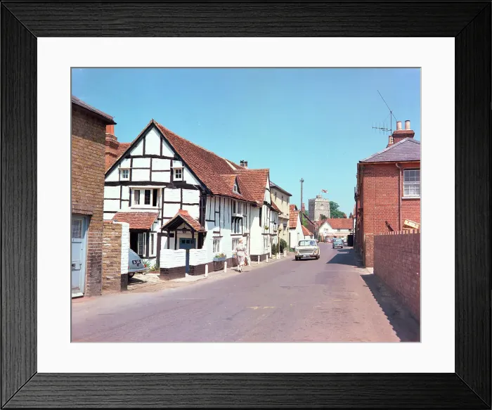 Framed Print : Bray Village, River Thames Framed Print : Bray Village, River Thames