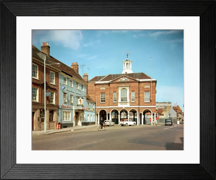 Framed Print : The Guildhall, High Wycombe Framed Print : The Guildhall, High Wycombe