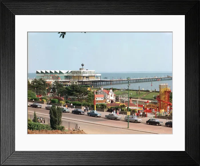 Framed Print : Marine Gardens and pier, Southend Framed Print : Marine Gardens and pier, Southend