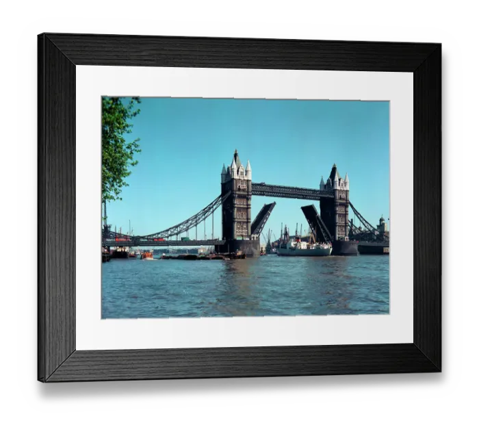 Framed Print : Tower Bridge and River Thames, London Framed Print : Tower Bridge and River Thames, London