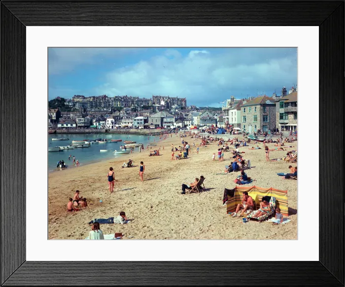 Framed Print : Harbour Beach, St. Ives Framed Print : Harbour Beach, St. Ives