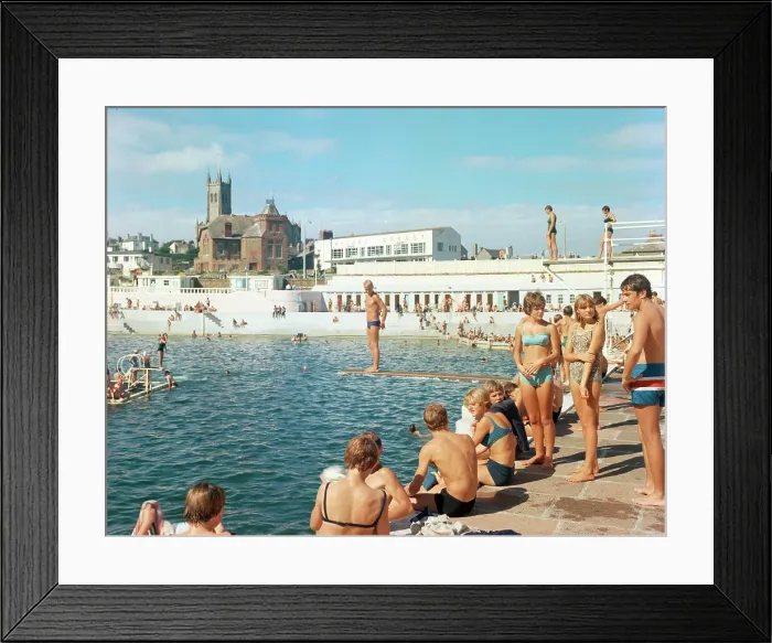 Framed Print : The swimming pool, Penzance Framed Print : The swimming pool, Penzance