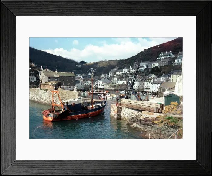 Framed Print : The Harbour Entrance, Polperro Framed Print : The Harbour Entrance, Polperro