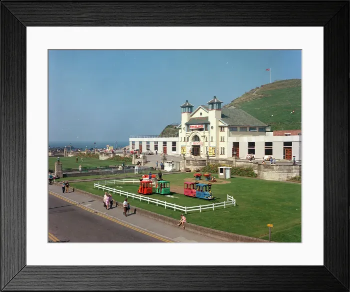 Framed Print : Victoria Pavilion, Ilfracombe