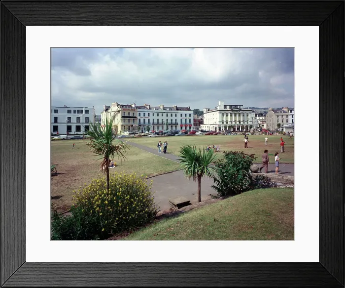 Framed Print : The Den, Teignmouth Framed Print : The Den, Teignmouth