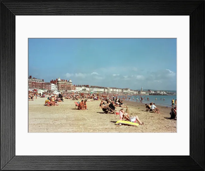 Framed Print : The sands, Weymouth Framed Print : The sands, Weymouth