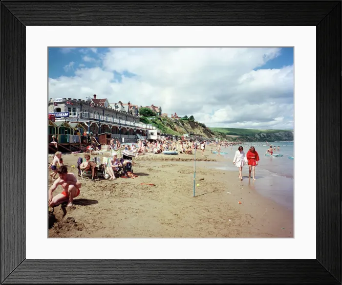 Framed Print : The sands, Swanage Framed Print : The sands, Swanage